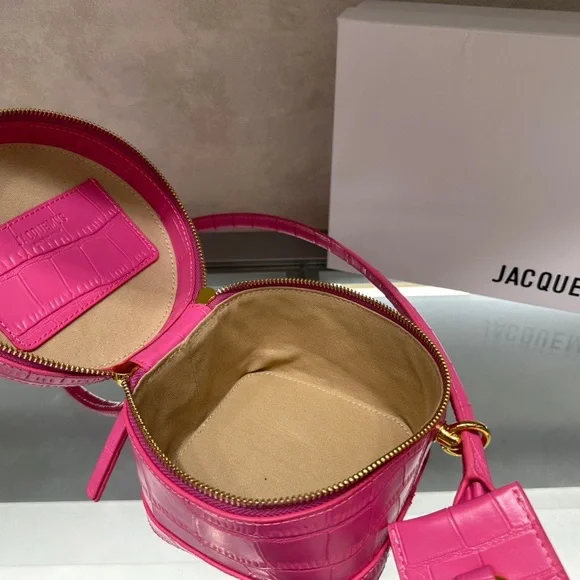 Jacquemus pink leather shoulder bag, 11.5X15.5X15.5cm - Picture 9 of 9